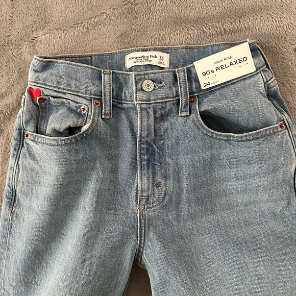 NWT Abercrombie & Fitch 24 Long Tall 90s Relaxed Fit Straight Leg Jeans - Picture 2 of 9